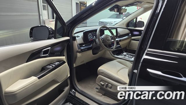 Kia Canival 2023 — photo 13