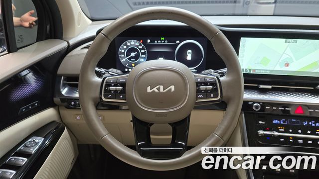 Kia Canival 2023 — photo 18
