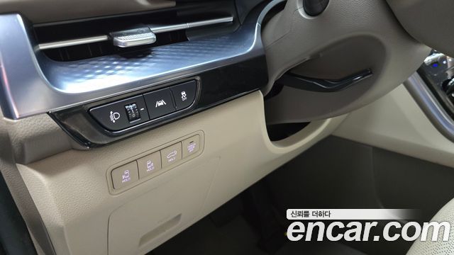 Kia Canival 2023 — photo 21
