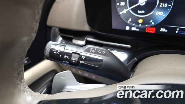 Kia Canival 2023 — photo 22
