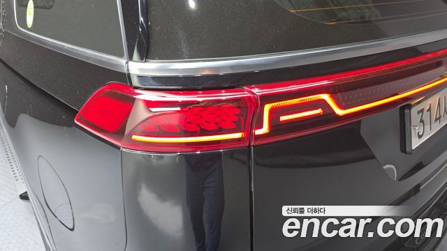 Kia Canival 2023 — photo 9