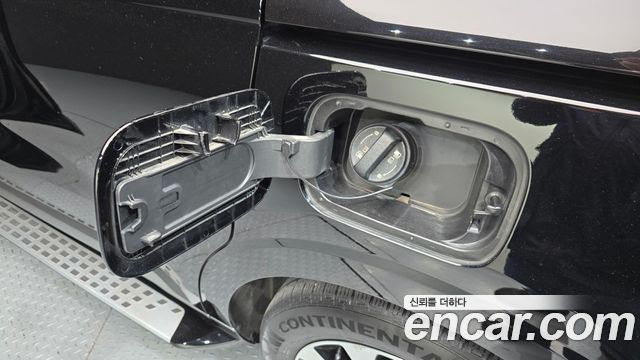 Kia Canival 2023 — photo 32