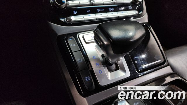 Genesis EQ900 2016 — photo 12