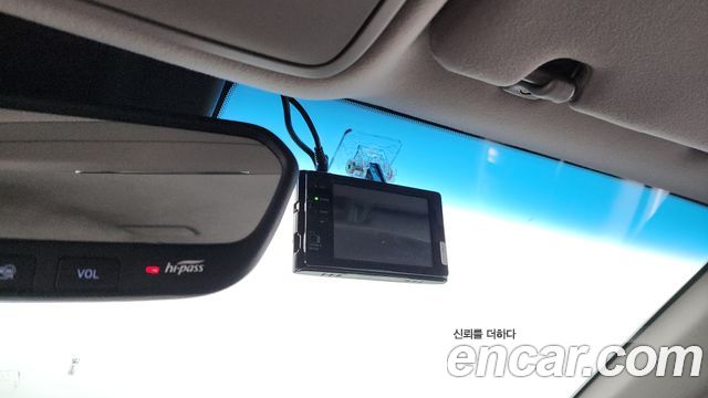 Genesis EQ900 2016 — photo 25