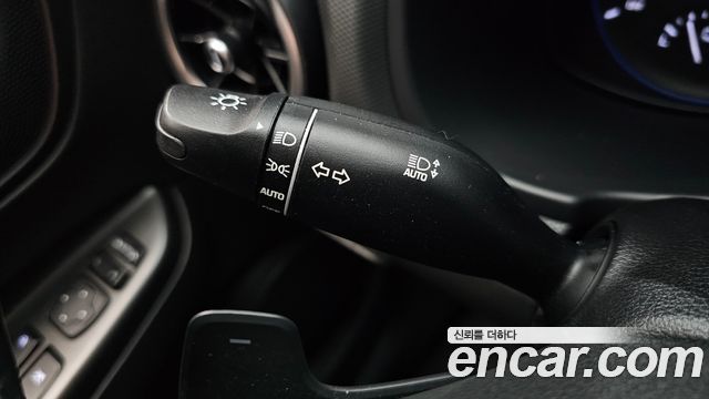 Hyundai Kona 2023 — photo 19