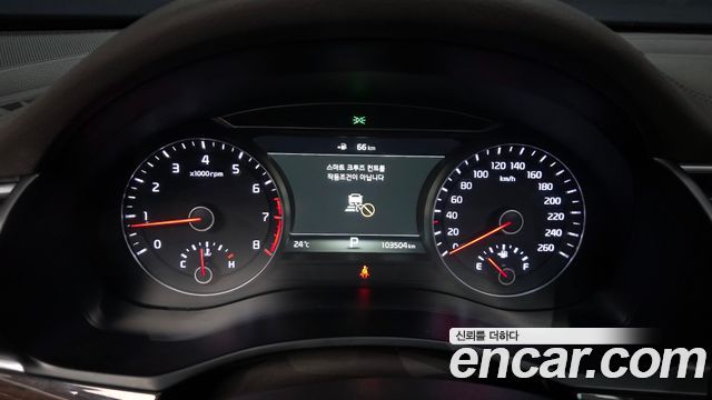 Kia K7 2018 — photo 8