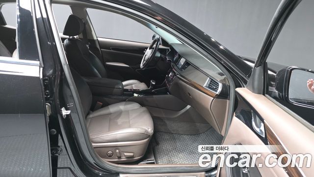Kia K7 2018 — photo 11