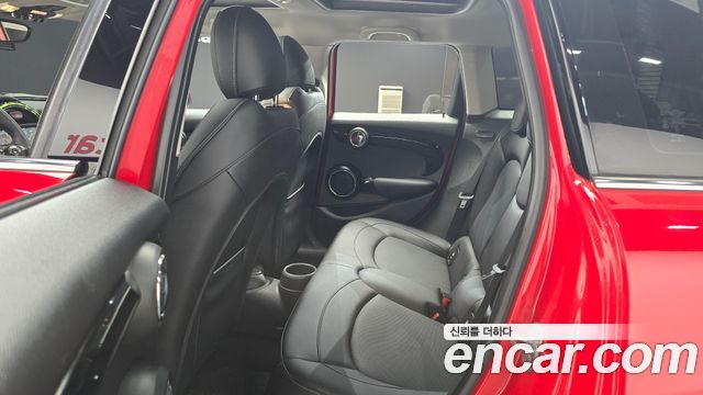 Mini Cooper 2020 — photo 12