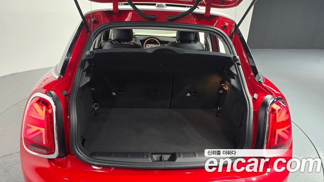 Mini Cooper 2020 — photo 20
