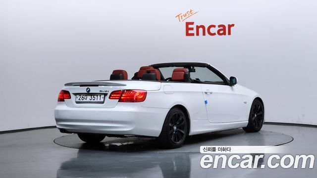 BMW 3-Series 2011 — photo 2