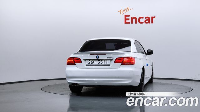 BMW 3-Series 2011 — photo 4
