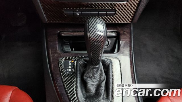 BMW 3-Series 2011 — photo 9