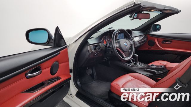 BMW 3-Series 2011 — photo 10