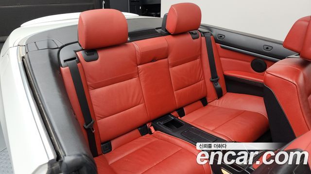 BMW 3-Series 2011 — photo 11