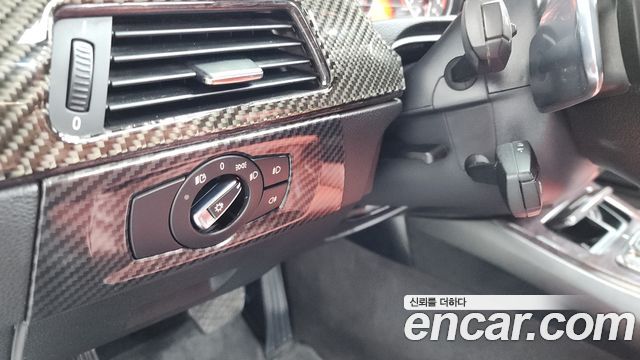 BMW 3-Series 2011 — photo 20