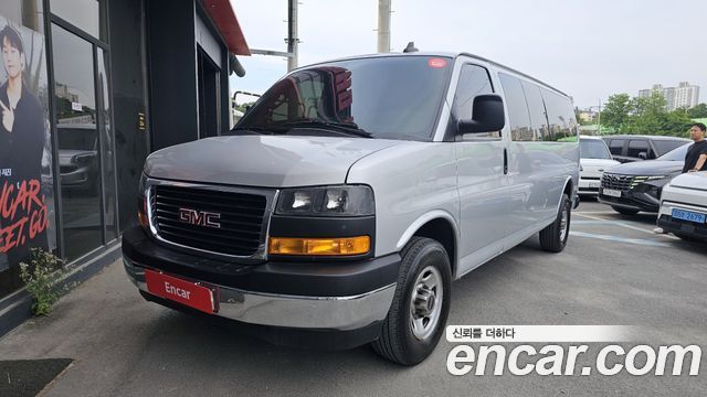 GMC Savana 2020 — photo 1