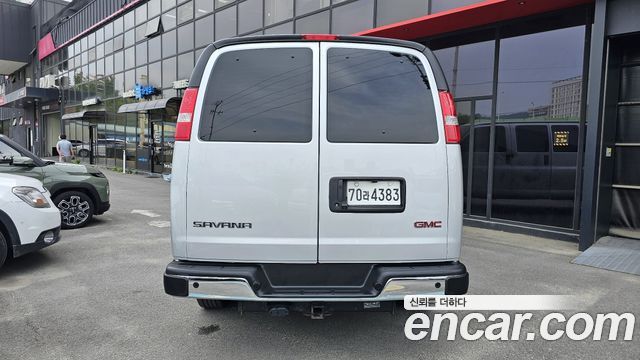 GMC Savana 2020 — photo 4