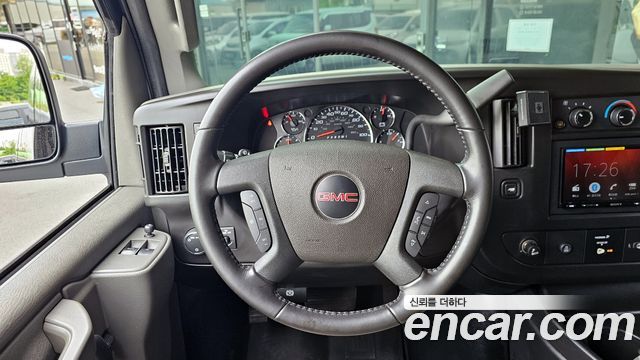 GMC Savana 2020 — photo 18