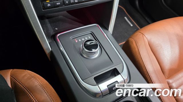 Land Rover Discovery Sport 2015 — photo 9