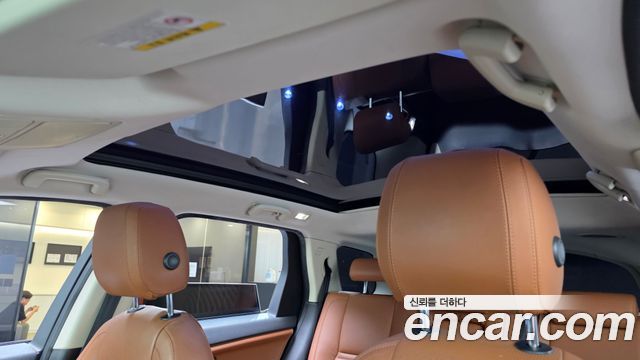 Land Rover Discovery Sport 2015 — photo 18