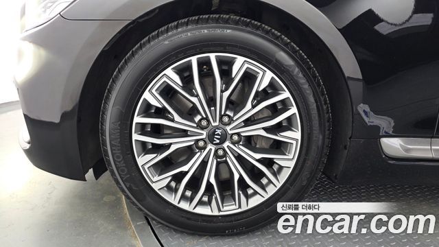 Kia K9 2019 — photo 5