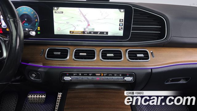 Mercedes-Benz GLE-Class 2021 — photo 14