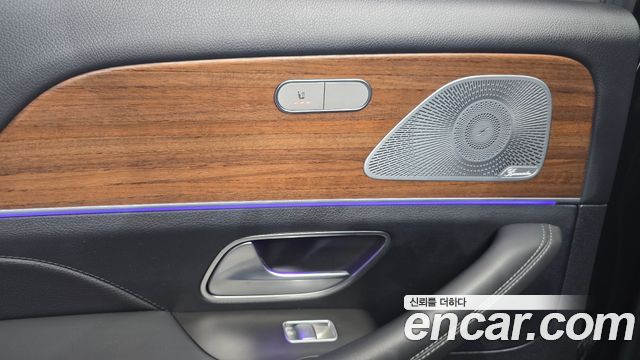 Mercedes-Benz GLE-Class 2021 — photo 19