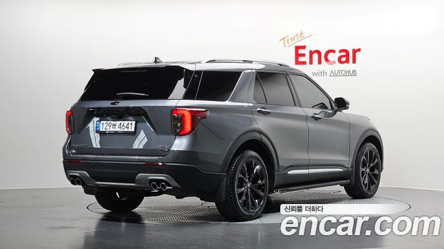 Ford Explorer 2021 — photo 2