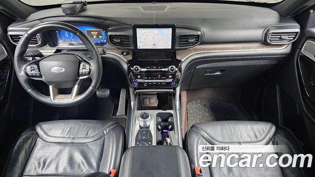 Ford Explorer 2021 — photo 10