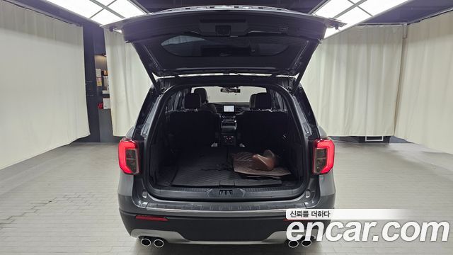 Ford Explorer 2021 — photo 23
