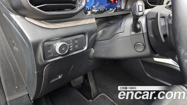 Ford Explorer 2021 — photo 25