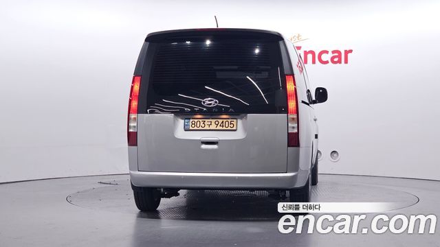 Hyundai Staria 2023 — photo 4