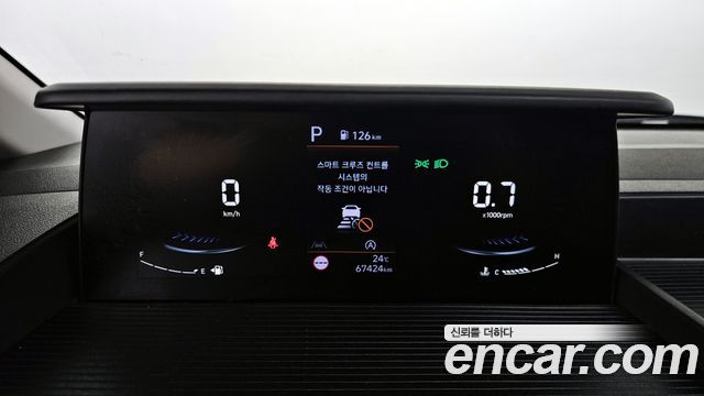 Hyundai Staria 2023 — photo 11
