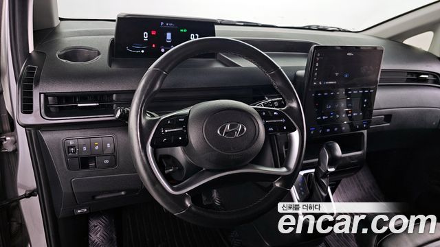Hyundai Staria 2023 — photo 21