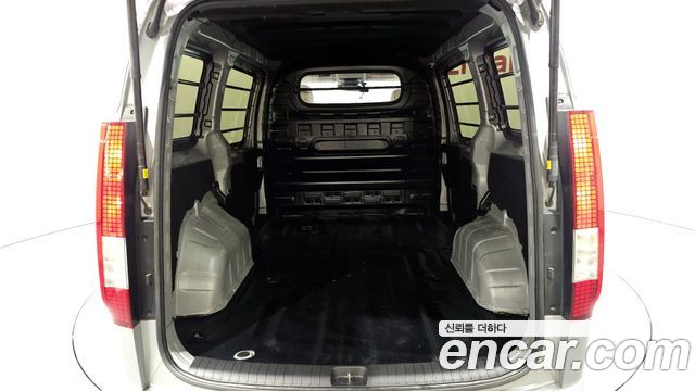 Hyundai Staria 2023 — photo 24