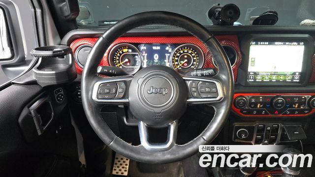 Jeep Wrangler 2019 — photo 13
