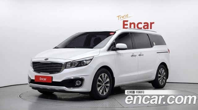 Kia Canival 2018 — photo 1