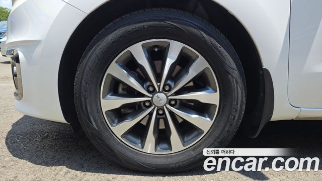 Kia Canival 2018 — photo 5