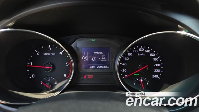 Kia Canival 2018 — photo 8