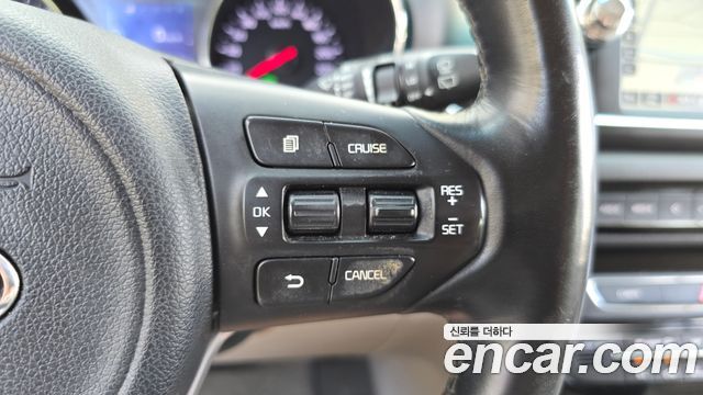Kia Canival 2018 — photo 17