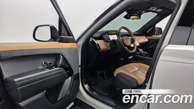 Land Rover Range Rover Sport 2023 — photo 13