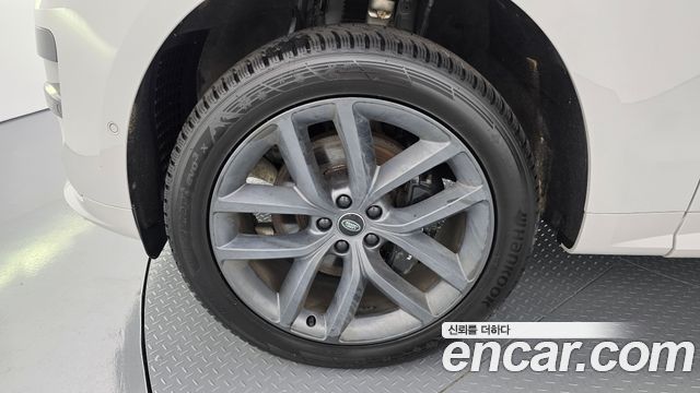Land Rover Range Rover Sport 2023 — photo 7