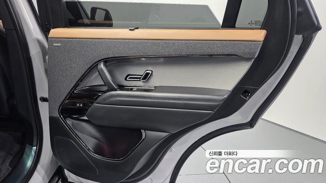 Land Rover Range Rover Sport 2023 — photo 15