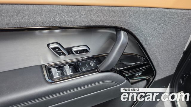 Land Rover Range Rover Sport 2023 — photo 32