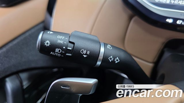 Land Rover Range Rover Sport 2023 — photo 33