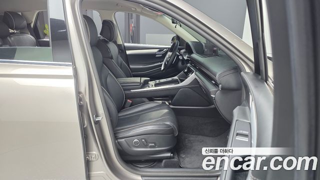 Genesis GV80 2020 — photo 17