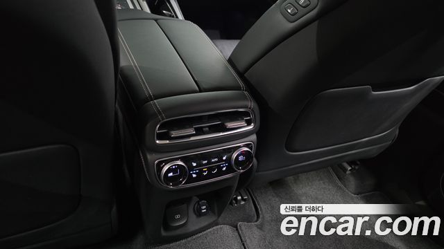 Genesis GV80 2020 — photo 24