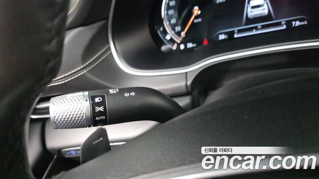 Genesis GV80 2020 — photo 29