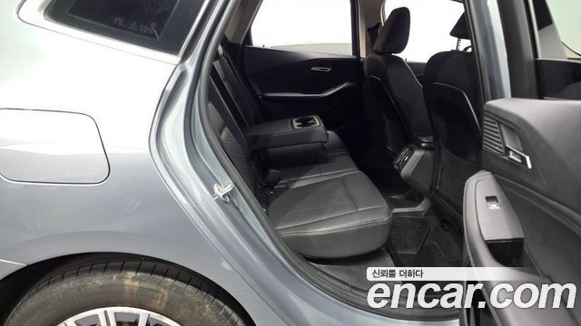BMW 2-Series 2022 — photo 17