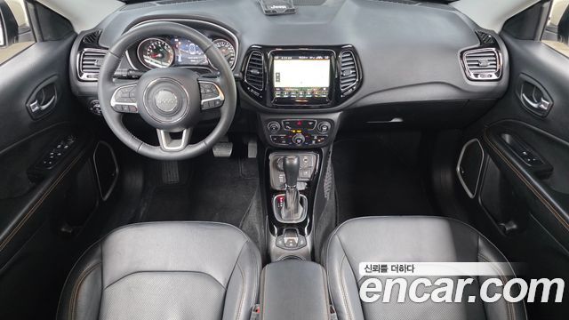 Jeep Compass 2019 — photo 10